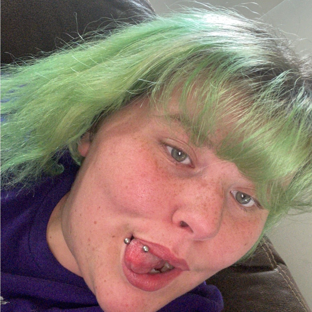 Meet your Posher, Felicia